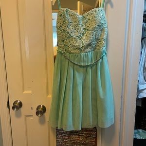 Green chiffon party dress
